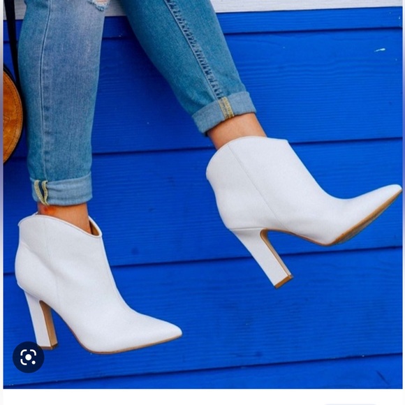 Marc Fisher ML Miggi red suede bootie - Picture 7 of 7